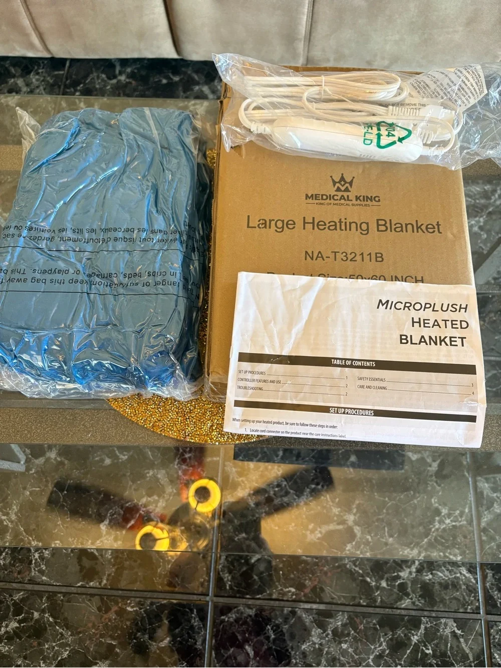 Medical King NWT Microplush Heated Blanket - Blue. Unopened size 50X60”